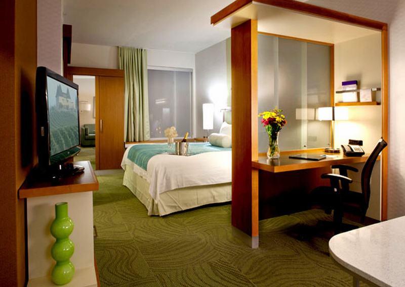 Springhill Suites By Marriott Huntsville Downtown מראה חיצוני תמונה
