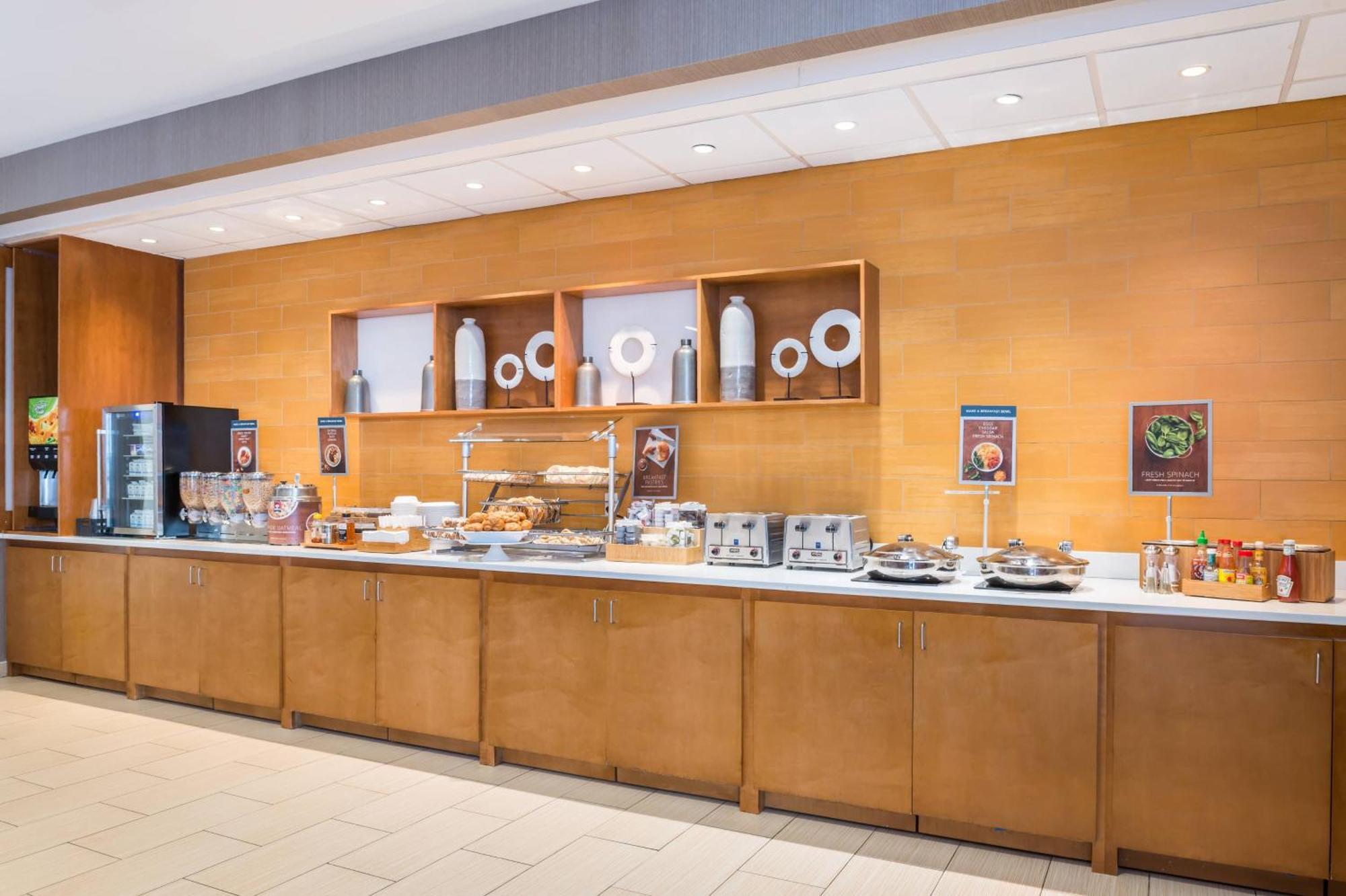 Springhill Suites By Marriott Huntsville Downtown מראה חיצוני תמונה