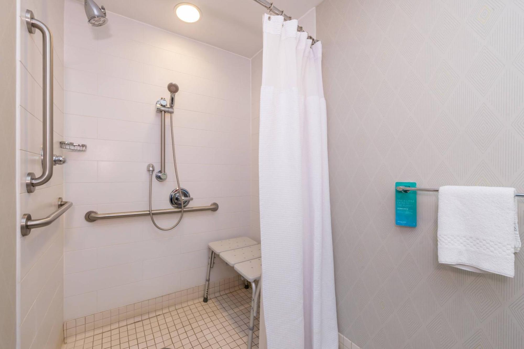 Springhill Suites By Marriott Huntsville Downtown מראה חיצוני תמונה