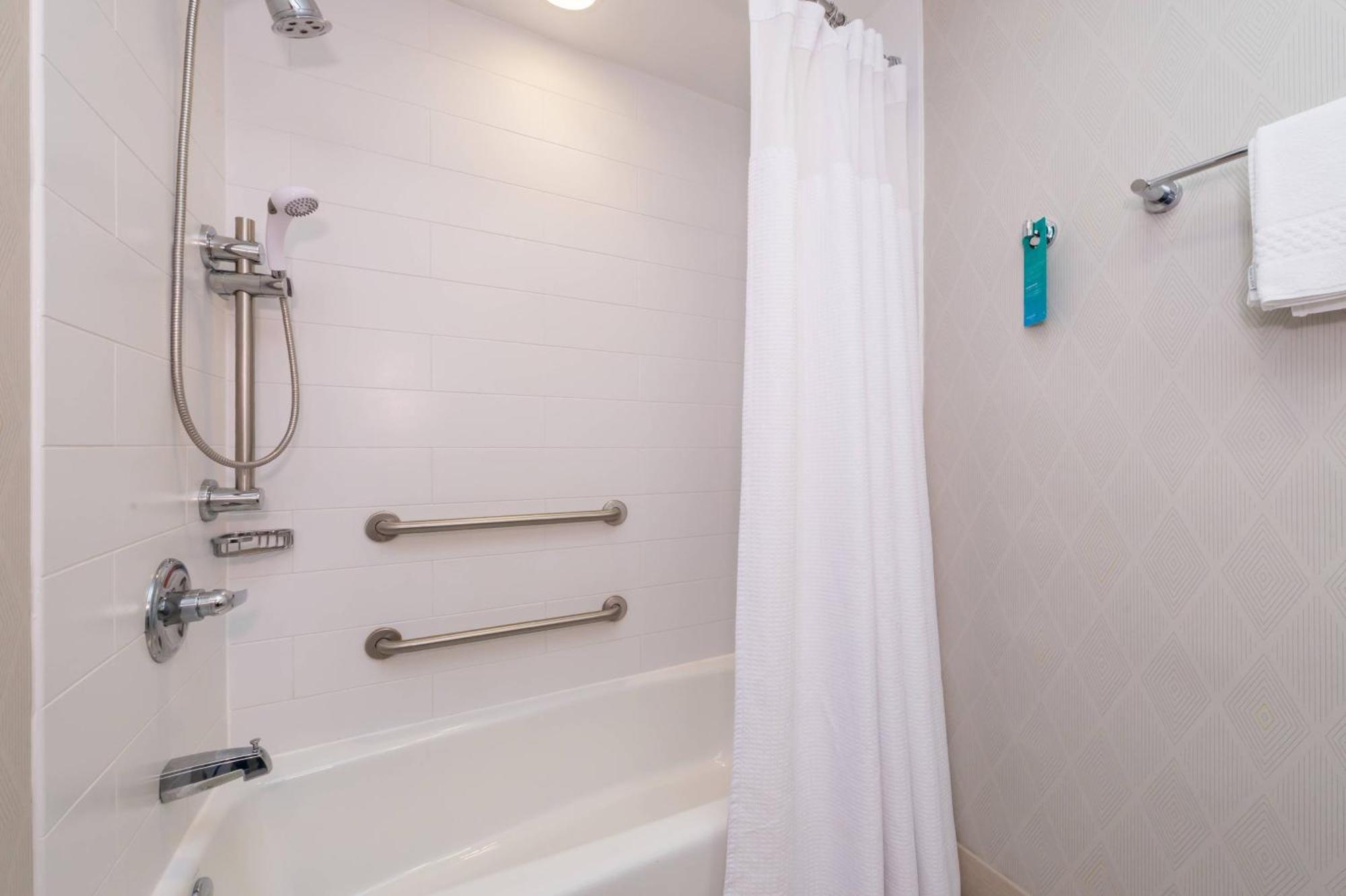 Springhill Suites By Marriott Huntsville Downtown מראה חיצוני תמונה